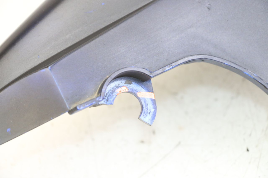 photo de PRAWY TYLNY BOK SUZUKI SV S 650 (1999 - 2002) - Punkty mocowania