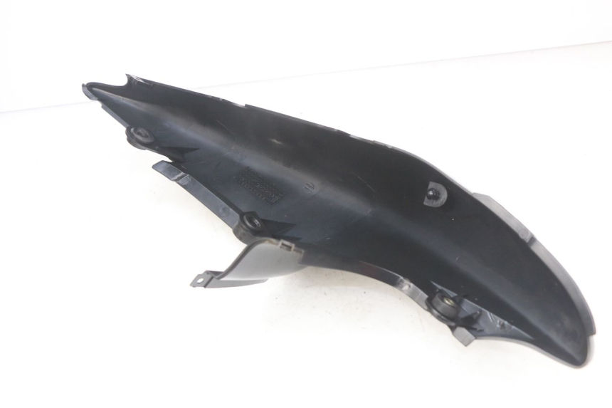 photo de PRAWY TYLNY BOK SUZUKI SV N 650 (1999 - 2002) - Szczegół części