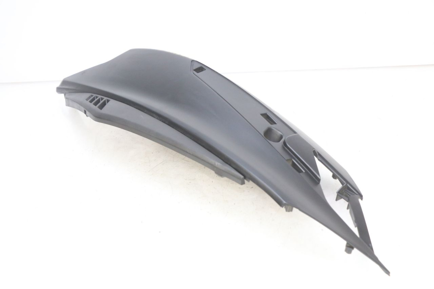 photo de PRAWY TYLNY BOK APRILIA SXR 50 (2021 - 2023) - Inny kąt widzenia