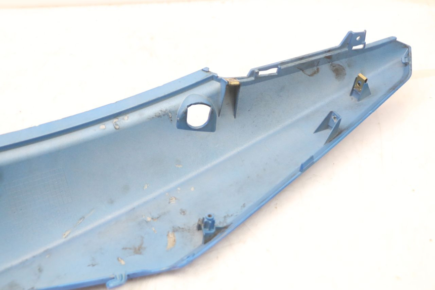 photo de PRAWY TYLNY BOK SYM ORBIT III 3 4T 50 (2018 - 2021) - Oznaczenia i referencje