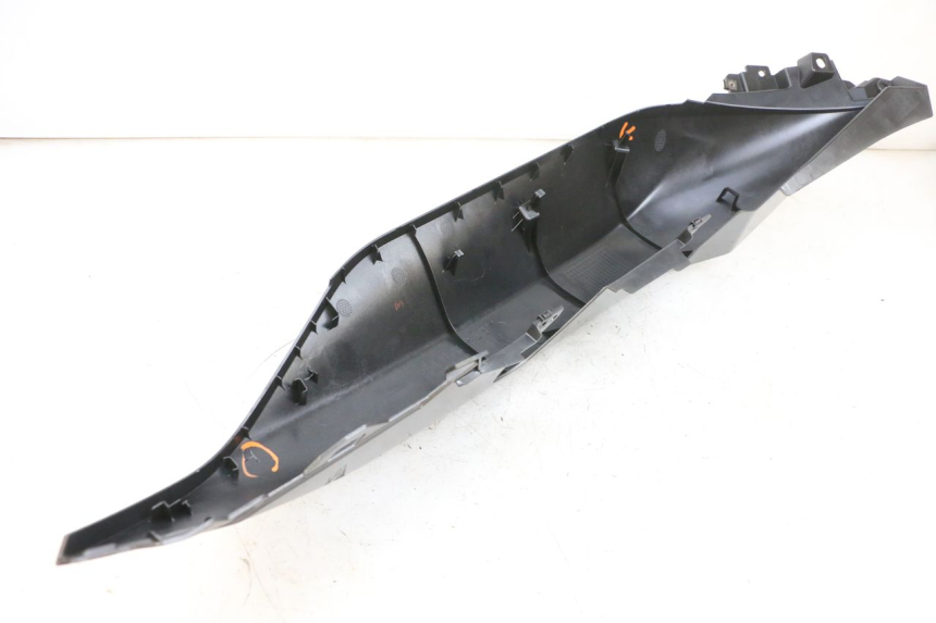 photo de PRAWY TYLNY BOK YAMAHA TRICITY 300 (2020 - 2024) - Inny kąt widzenia