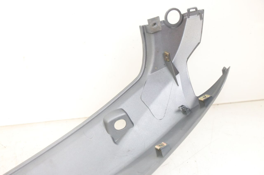 photo de PRAWY TYLNY BOK PEUGEOT TWEET 4T 50 (2014 - 2019) - Inny kąt widzenia