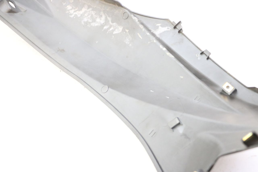 photo de PRAWY TYLNY BOK PEUGEOT TWEET 4T 50 (2018 - 2022) - Zoom stanu zużycia