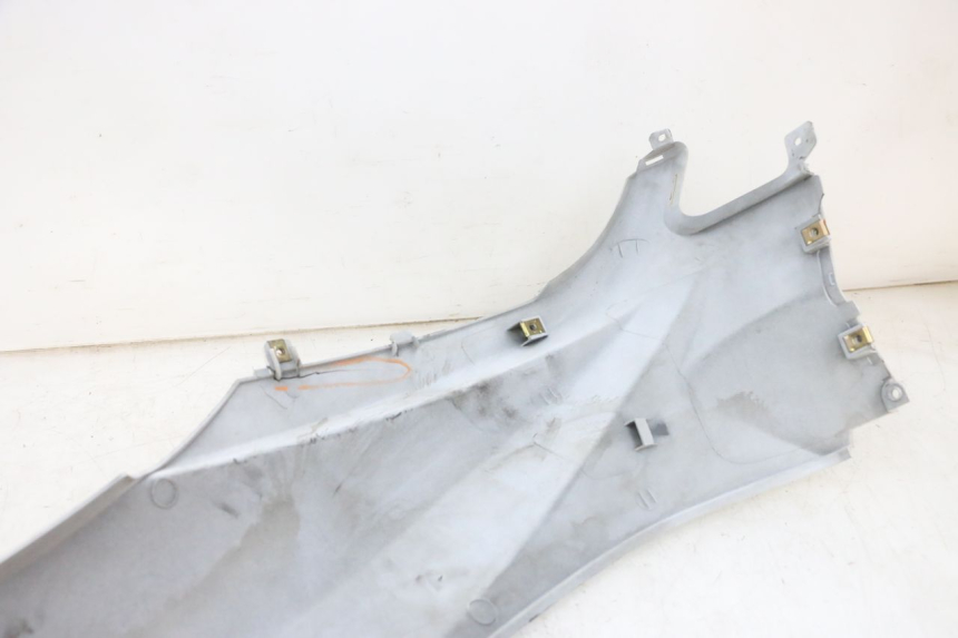 photo de PRAWY TYLNY BOK PEUGEOT TWEET PRO EFI 4T 50 (2021 - 2022) - Inny kąt widzenia