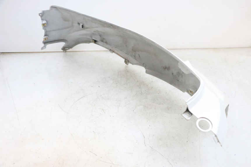 photo de PRAWY TYLNY BOK PEUGEOT TWEET PRO EFI 4T 50 (2021 - 2022) - Stan powierzchni