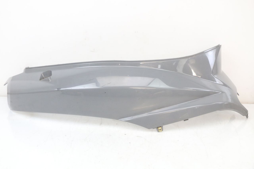 photo de PRAWY TYLNY BOK PEUGEOT TWEET 125 (2018 - 2021) - Widok główny