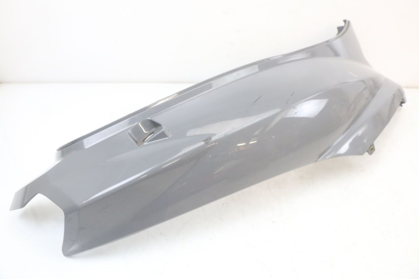 photo de PRAWY TYLNY BOK PEUGEOT TWEET 125 (2018 - 2021) - Szczegół części