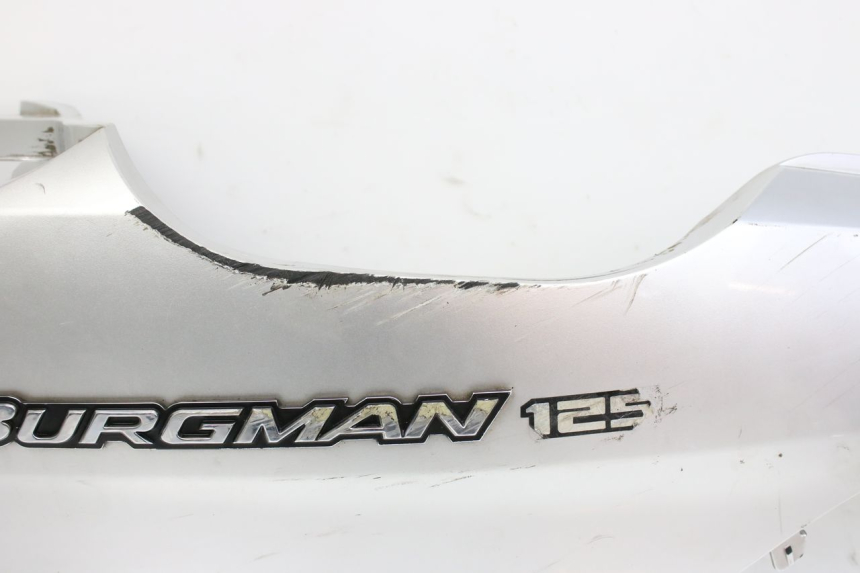 photo de PRAWY TYLNY BOK SUZUKI UH BURGMAN 125 (2002 - 2006) - Zbliżenie techniczne