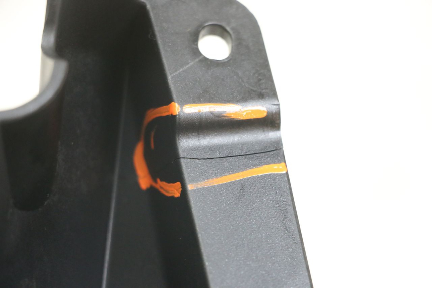 photo de PRAWY TYLNY BOK KAWASAKI VERSYS ABS 650 (2015 - 2018) - Zbliżenie techniczne