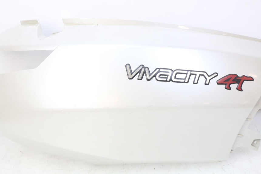 photo de PRAWY TYLNY BOK PEUGEOT VIVACITY NEW 4T 50 (2008 - 2017) - Szczegóły charakterystyczne