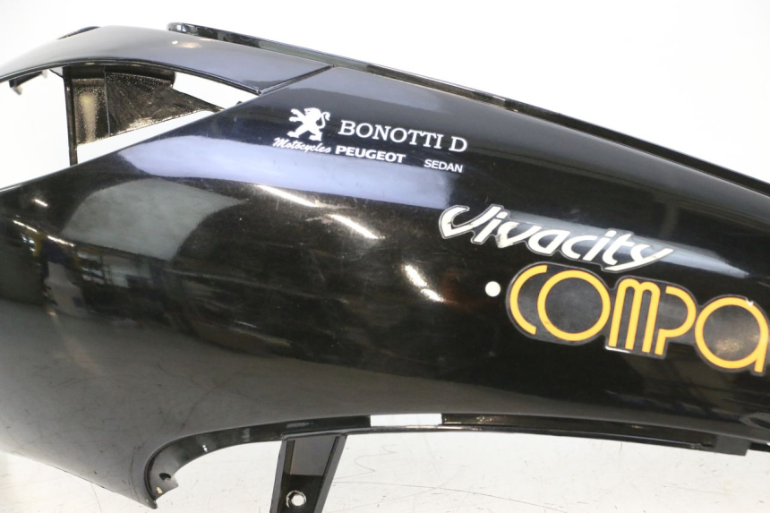 photo de PRAWY TYLNY BOK PEUGEOT VIVACITY 50 (1998 - 2003) - Oznaczenia i referencje