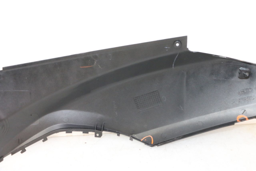 photo de PRAWY TYLNY BOK MBK WAAP 125 (2008 - 2013) - Punkty mocowania