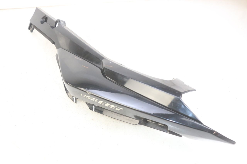 photo de PRAWY TYLNY BOK SYM WOLF SB 125 (2011 - 2018) - Widok ogólny