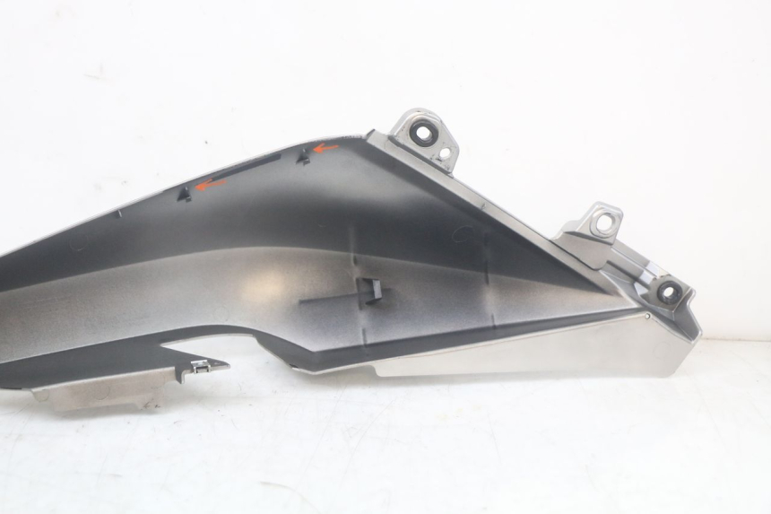 photo de PRAWY TYLNY BOK YAMAHA XMAX X-MAX ABS 125 (2017 - 2020) - Widok produktu