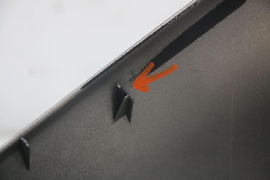 photo de PRAWY TYLNY BOK YAMAHA XMAX X-MAX ABS 125 (2017 - 2020) - Szczegóły charakterystyczne