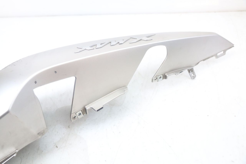 photo de PRAWY TYLNY BOK YAMAHA XMAX X-MAX ABS 125 (2017 - 2020) - Stan powierzchni