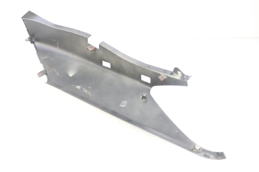 photo de PRAWY TYLNY BOK YAMAHA XMAX X-MAX 125 (2006 - 2009) - Szczegół części