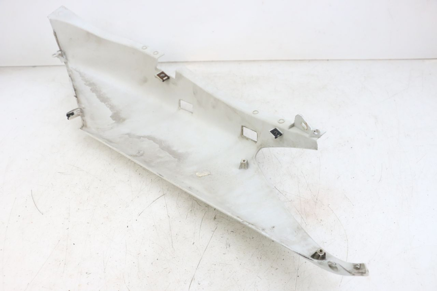 photo de PRAWY TYLNY BOK YAMAHA X-MAX XMAX 250 (2006 - 2009) - Zoom stanu zużycia