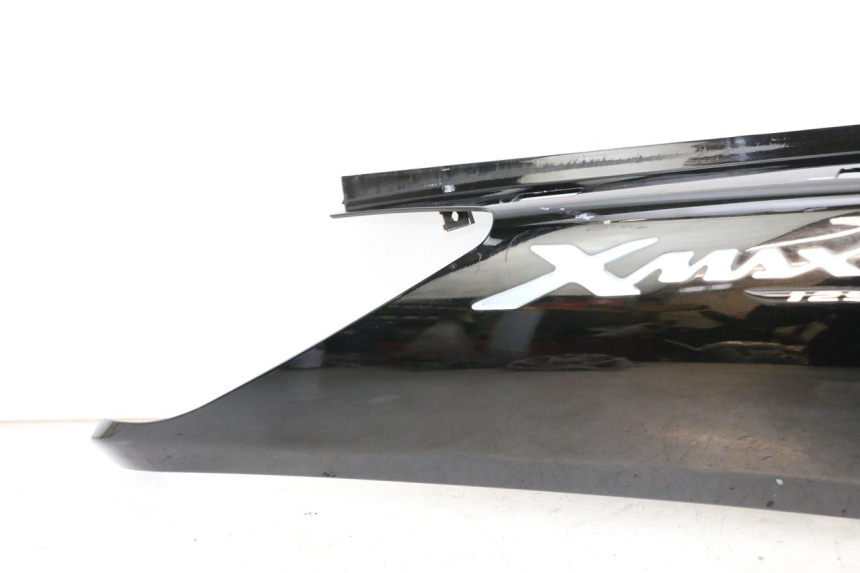 photo de PRAWY TYLNY BOK YAMAHA XMAX X-MAX 125 (2006 - 2009) - Szczegóły charakterystyczne