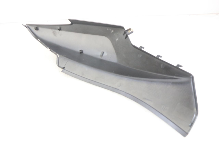 photo de PRAWY TYLNY BOK SYM X-PRO 4T 50 (2014 - 2021) - Zbliżenie techniczne