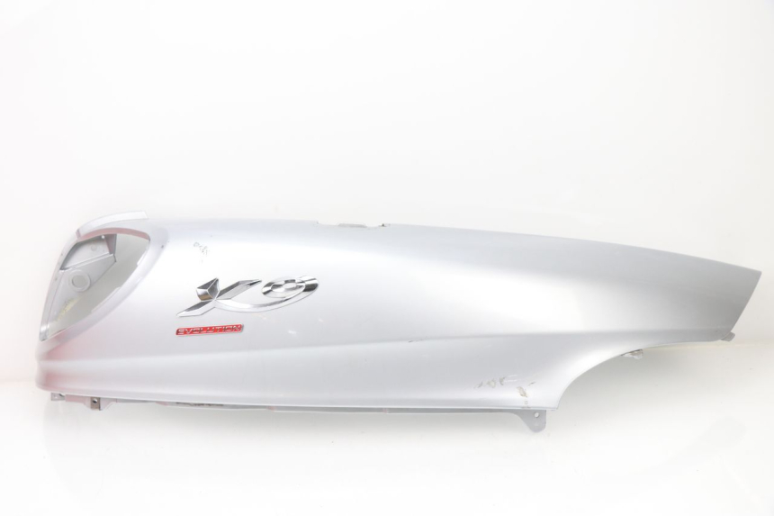 photo de PRAWY TYLNY BOK PIAGGIO X9 EVOLUTION 250 (2003 - 2007) - Widok główny