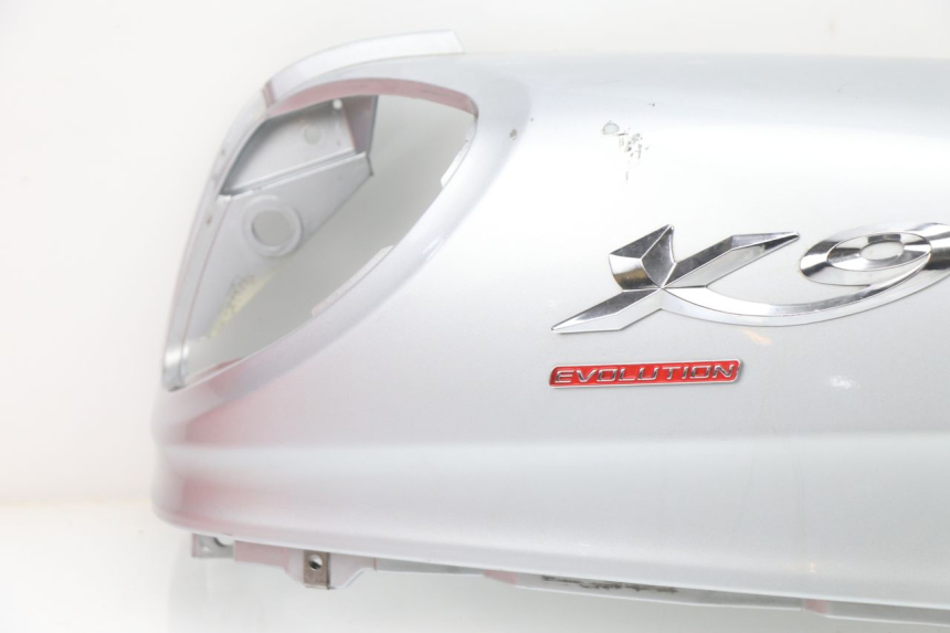photo de PRAWY TYLNY BOK PIAGGIO X9 EVOLUTION 250 (2003 - 2007) - Część sprawdzona