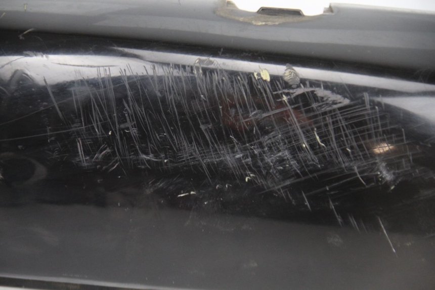 photo de PRAWY TYLNY BOK PIAGGIO X9 EVOLUTION 125 (2003 - 2007) - Inny kąt widzenia