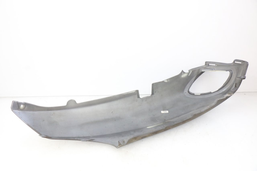 photo de PRAWY TYLNY BOK PIAGGIO X9 EVOLUTION 125 (2003 - 2007) - Zoom stanu zużycia