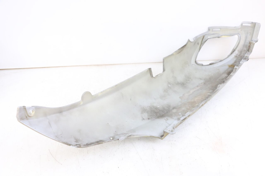 photo de PRAWY TYLNY BOK PIAGGIO X9 125 (2000 - 2003) - Zoom stanu zużycia