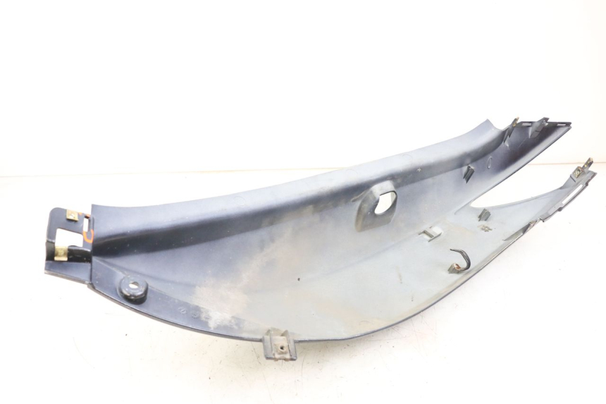 photo de PRAWY TYLNY BOK KYMCO XCITING 250 (2006 - 2009) - Zbliżenie techniczne