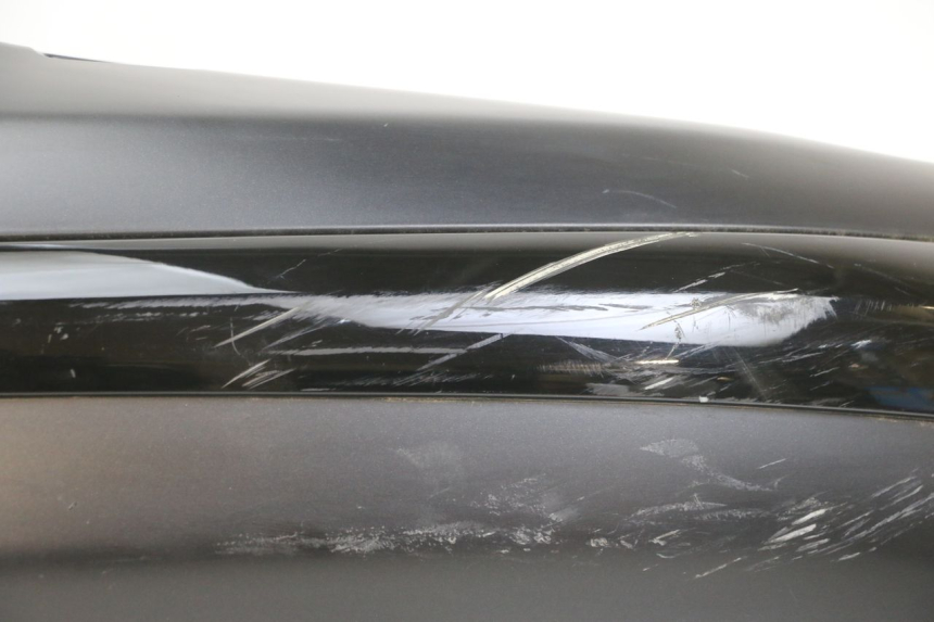 photo de PRAWY TYLNY BOK PIAGGIO XEVO - X EVO 125 (2007 - 2017) - Widok produktu