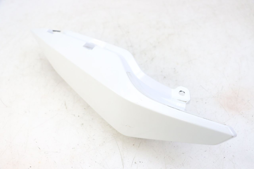 photo de PRAWY TYLNY BOK YAMAHA XJ6 ABS 600 (2008 - 2016) - Widok główny