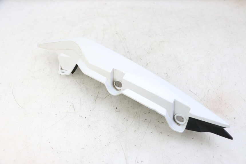 photo de PRAWY TYLNY BOK YAMAHA XJ6 ABS 600 (2008 - 2016) - Stan powierzchni