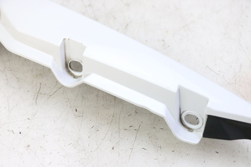 photo de PRAWY TYLNY BOK YAMAHA XJ6 ABS 600 (2008 - 2016) - Część sprawdzona