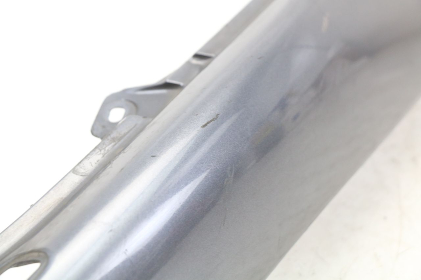 photo de PRAWY TYLNY BOK YAMAHA XJ600 XJ DIVERSION 600 (1992 - 1997) - Zbliżenie techniczne