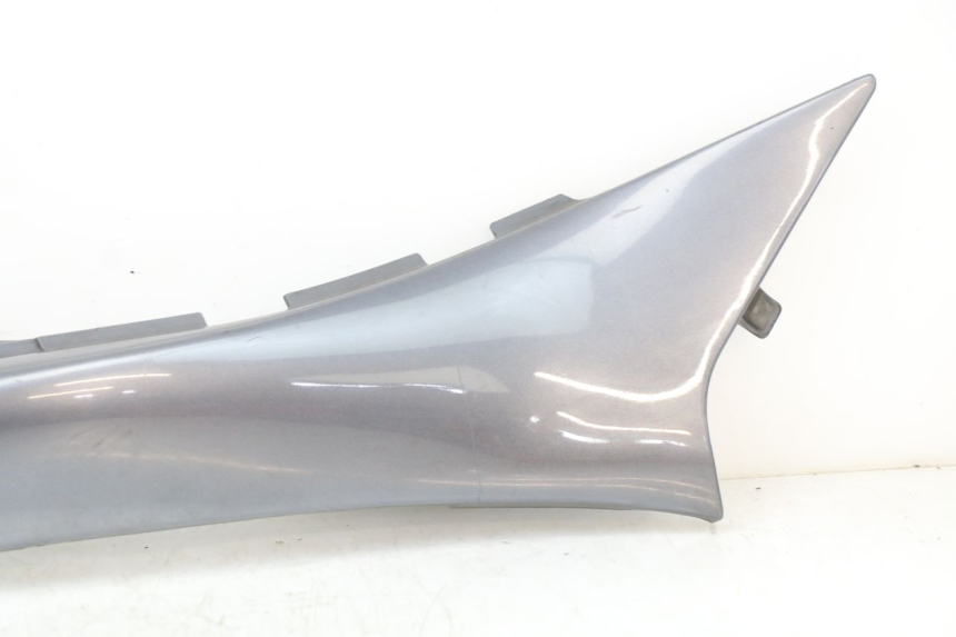 photo de PRAWY TYLNY BOK YAMAHA XJ600 XJ DIVERSION 600 (1992 - 1997) - Punkty mocowania