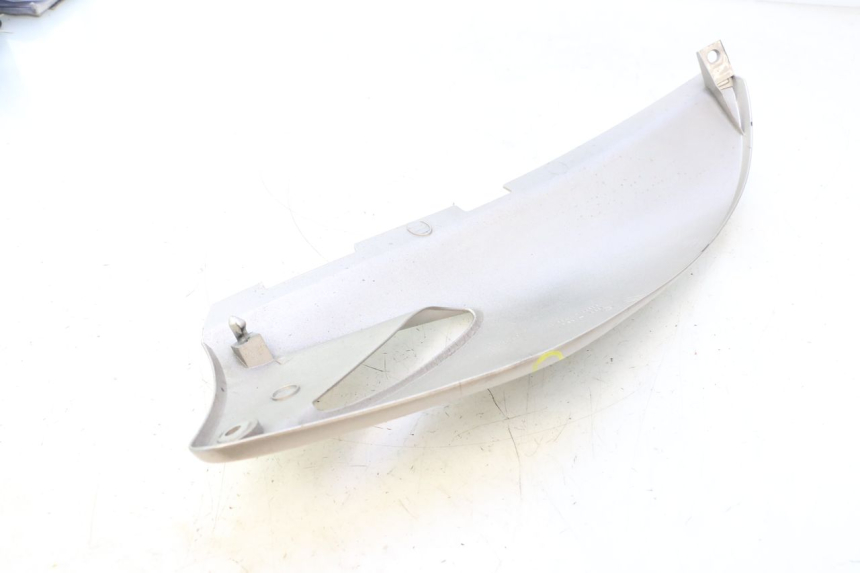 photo de PRAWY TYLNY BOK HONDA XLV VARADERO 125 (2007 - 2012) - Zbliżenie techniczne