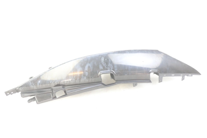 photo de PRAWY TYLNY BOK YAMAHA XP T-MAX TMAX ABS 500 (2004 - 2007) - Zoom stanu zużycia