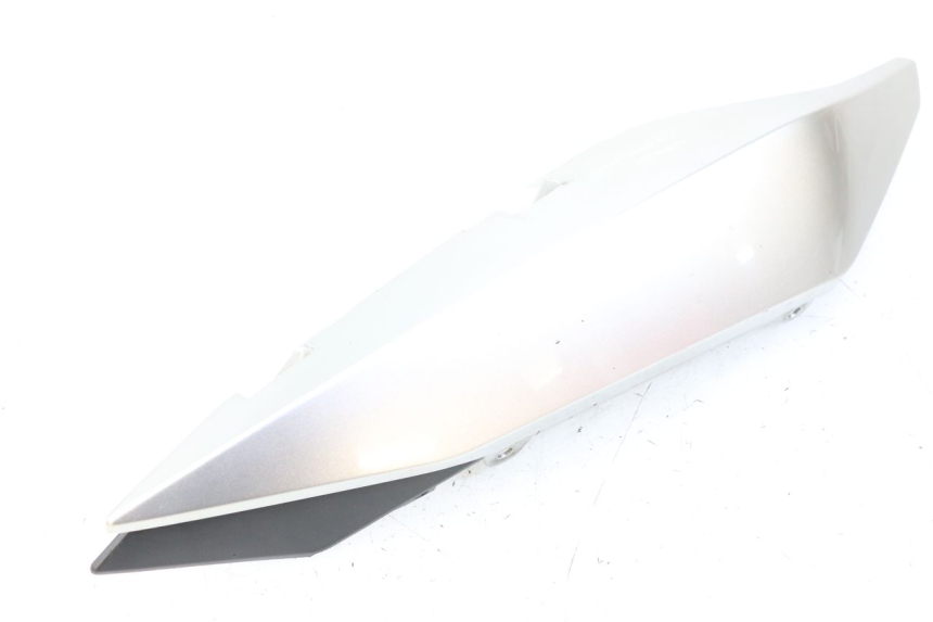 photo de PRAWY TYLNY BOK YAMAHA XJ6 600 (2008 - 2016) - Inny kąt widzenia