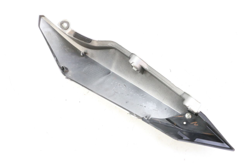 photo de PRAWY TYLNY BOK YAMAHA XJ6 600 (2008 - 2016) - Widok ogólny