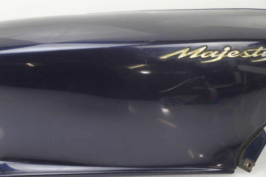 photo de PRAWY TYLNY BOK YAMAHA YP MAJESTY 125 (1998 - 2001) - Stan powierzchni