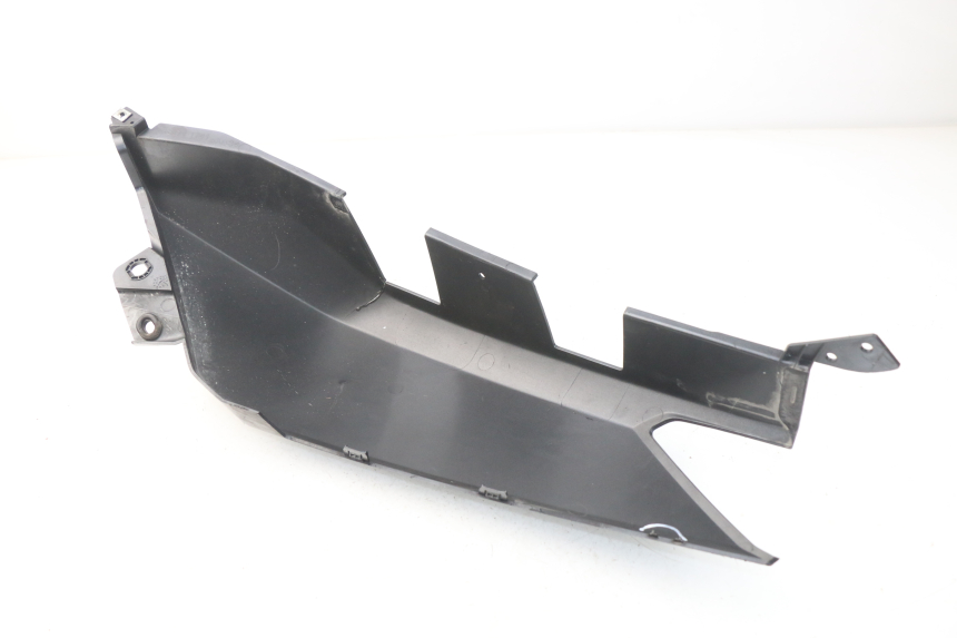 photo de PRAWY TYLNY BOK YAMAHA YP X-MAX XMAX 400 (2014 - 2017) - Punkty mocowania