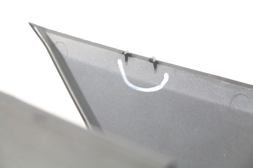 photo de PRAWY TYLNY BOK YAMAHA YP X-MAX XMAX 400 (2014 - 2017) - Oznaczenia i referencje