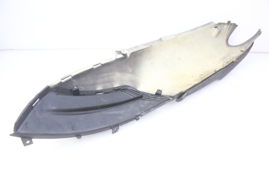 photo de PRAWY TYLNY BOK YIYING YY50QT-10 50 (2007 - 2022) - Zbliżenie techniczne