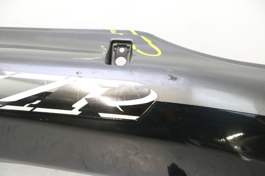 photo de PRAWA TYLNA STRONA KAWASAKI ZZR 600 (1995 - 2004) - Zoom stanu zużycia