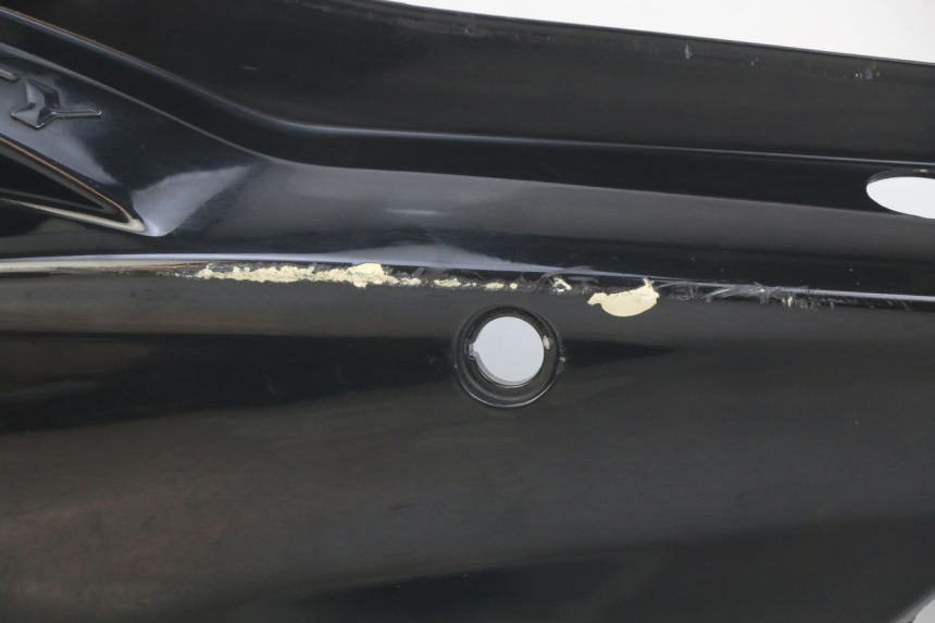 photo de LEWY TYLNY BOK KYMCO AGILITY 16+ 4T 50 (2018 - 2023) - Szczegóły charakterystyczne