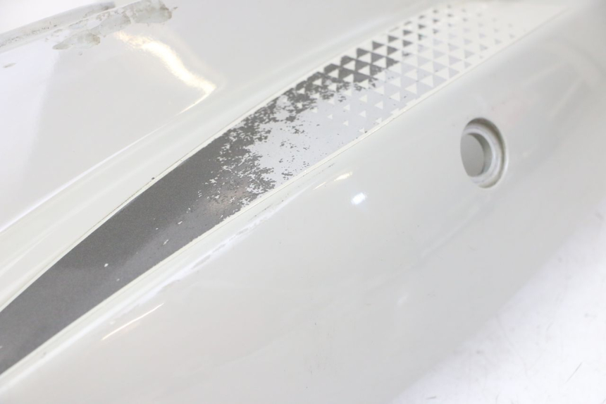 photo de LEWY TYLNY BOK KYMCO AGILITY 4T 50 (2018 - 2022) - Zbliżenie komponentów