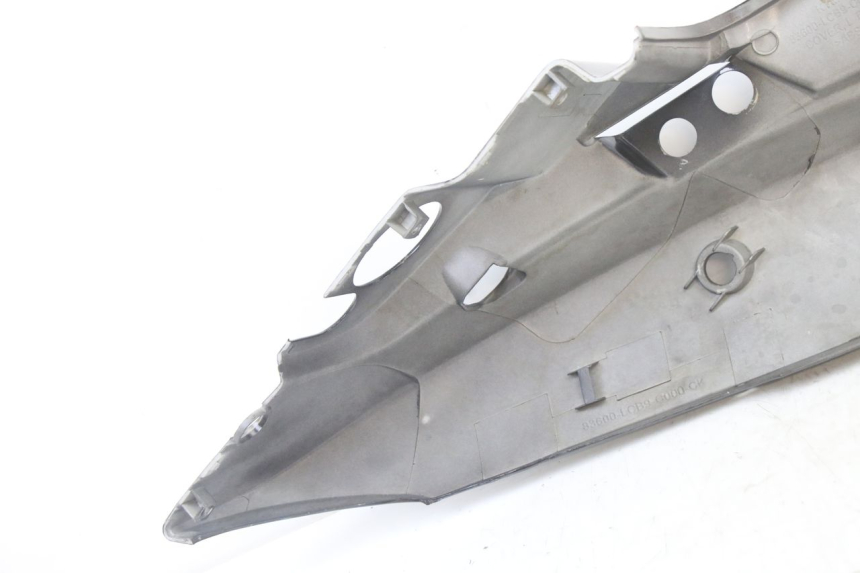 photo de LEWY TYLNY BOK KYMCO AGILITY 4T 50 (2005 - 2018) - Punkty mocowania