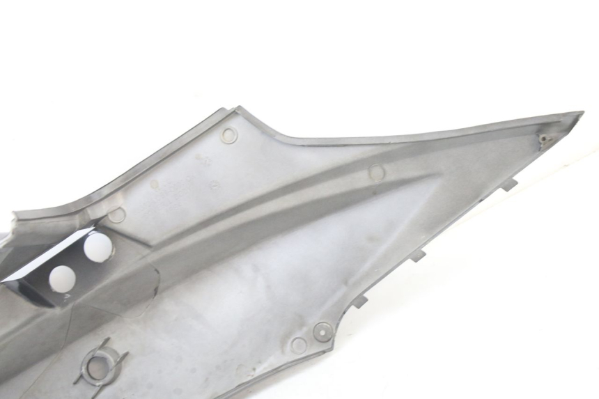 photo de LEWY TYLNY BOK KYMCO AGILITY 4T 50 (2005 - 2018) - Stan powierzchni