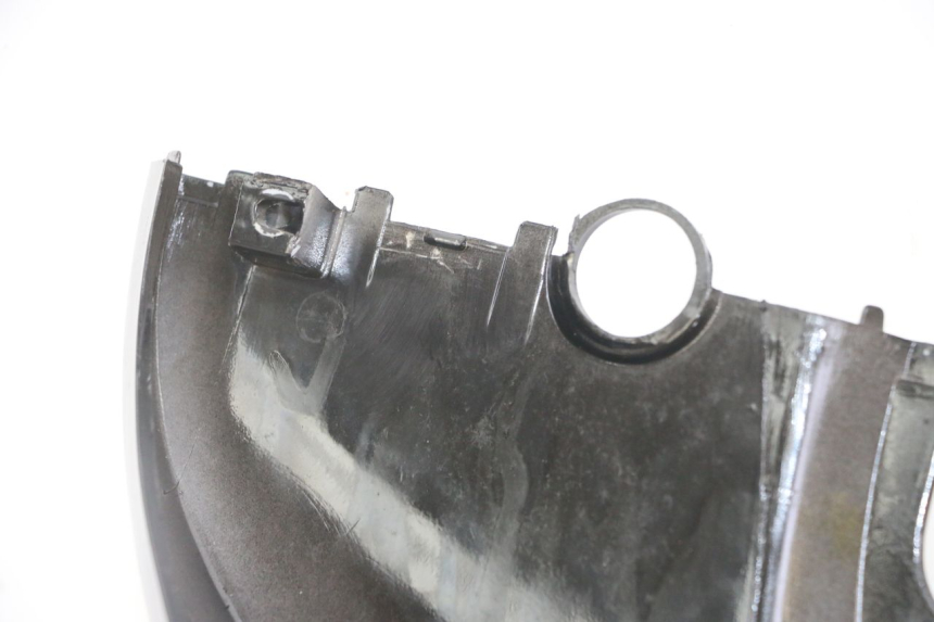 photo de LEWY TYLNY BOK KYMCO AGILITY 4T 50 (2005 - 2018) - Zbliżenie techniczne